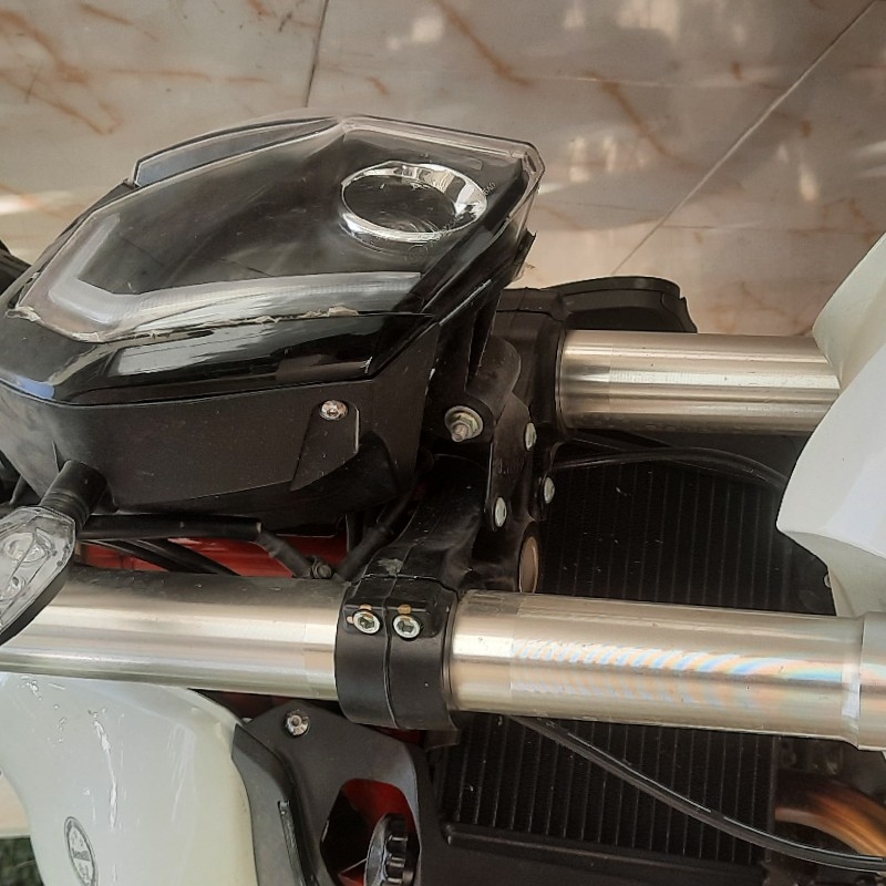 بنلی ۲۵۰ دوسیلندر