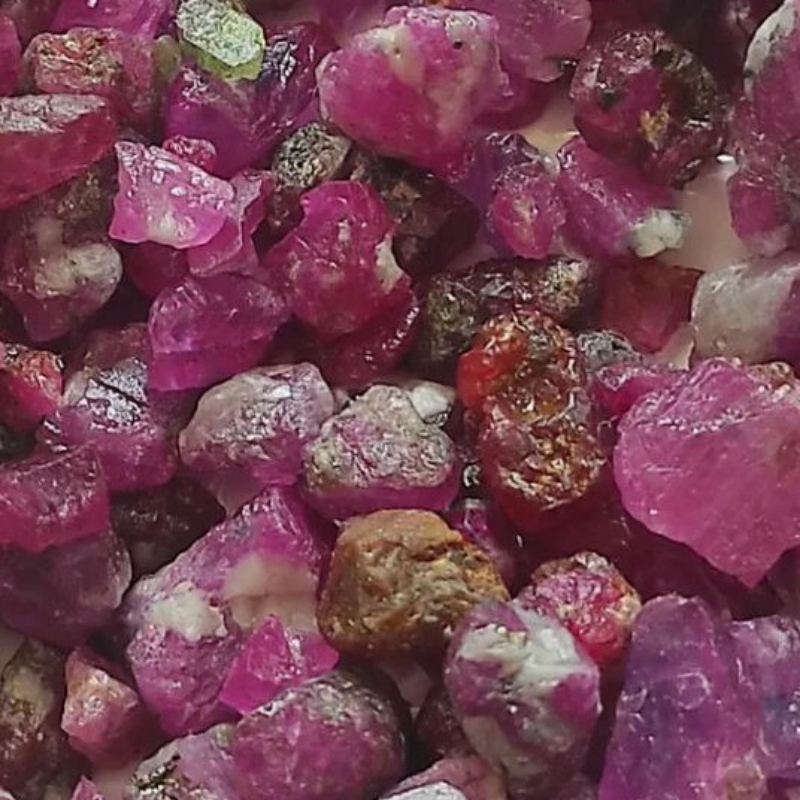 💸خریدار انواع گوهر سنگ های جواهری وتجاری💸