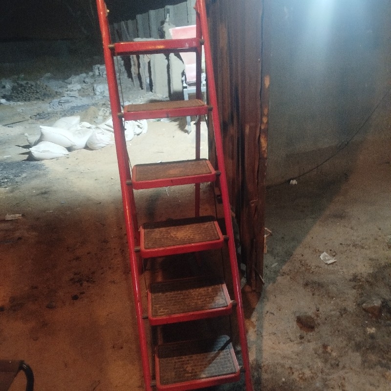 فروش پله اهنی