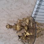 میز خاطره  و سماور و دکوری های روش برنز و نیز تلفن و و تلفن برنز