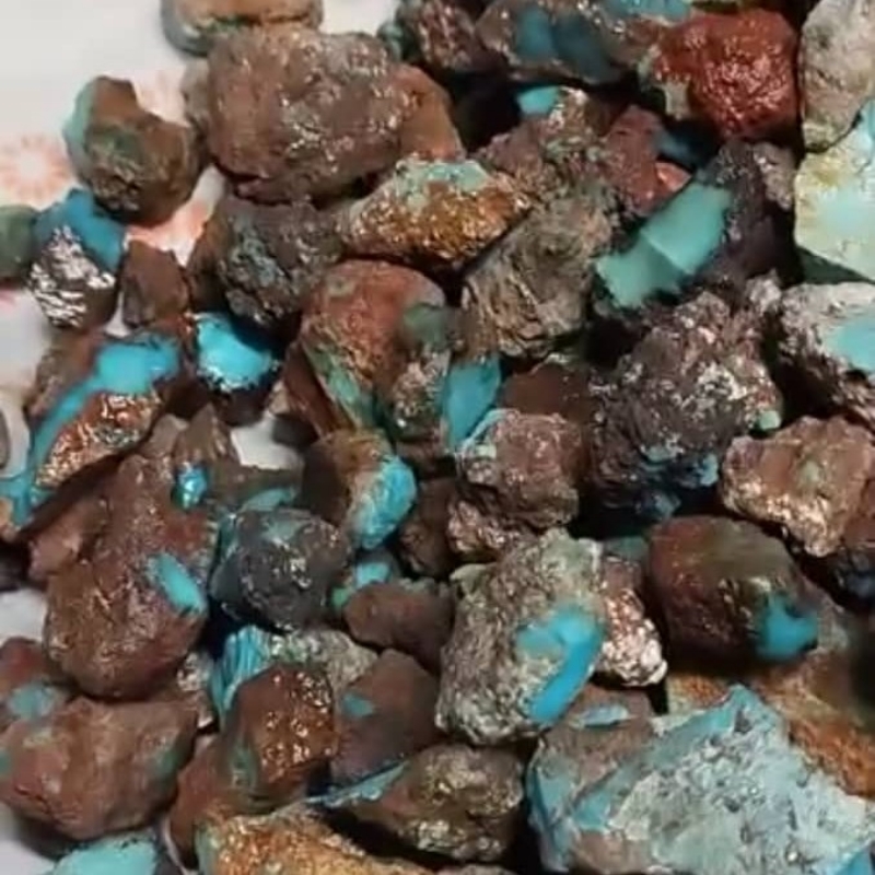 فروشنده وصادرکننده سنگ فیروزه اصل نیشابور