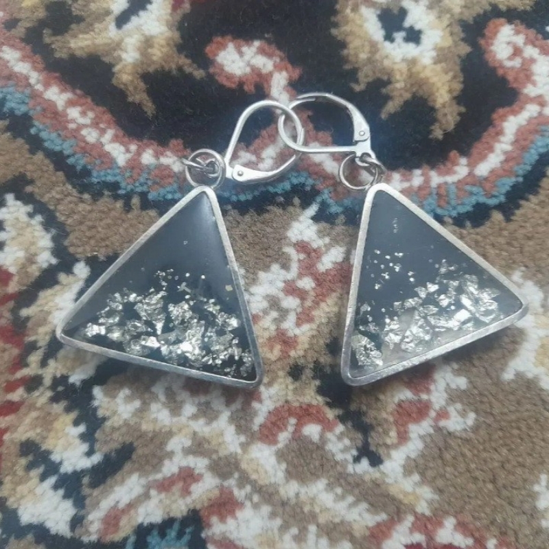 گوشواره رزین