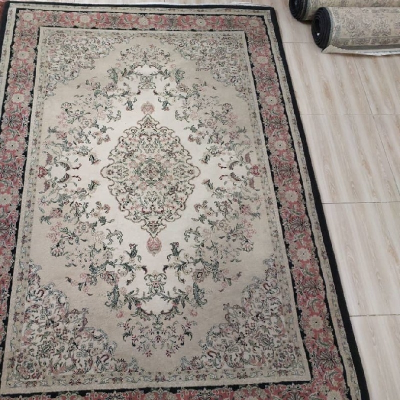 فرش چهارمتری