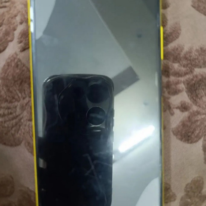 گوشی پو کو ام تری