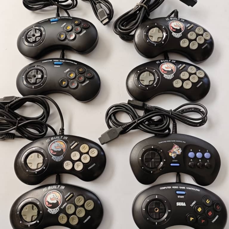 دسته سگا بزرگ شش دکمه