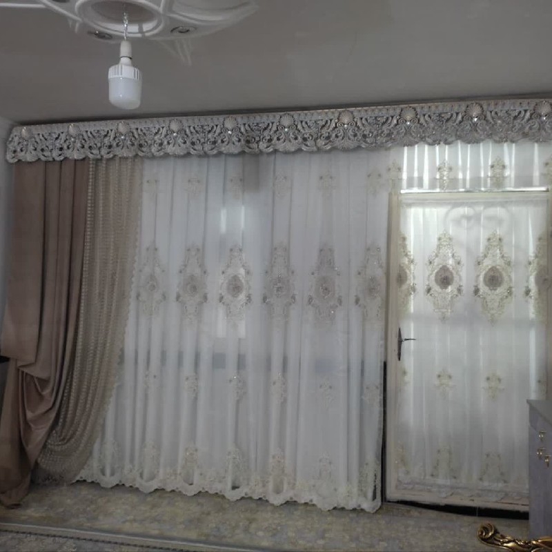 پرده گل برجسته