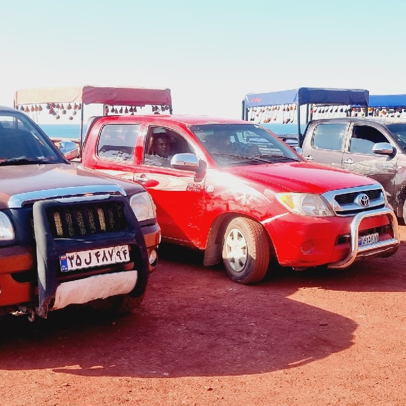 هرمز گردی با هایلوکس