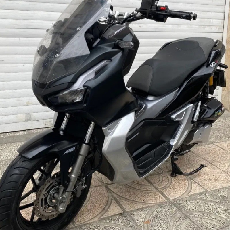 موتورسیکلت طرح کبیر adv 150