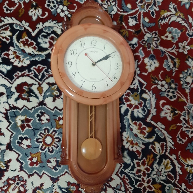 ساعت دیواری نو تمیز