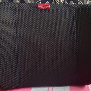 یک عدد پشتی باراد سالم