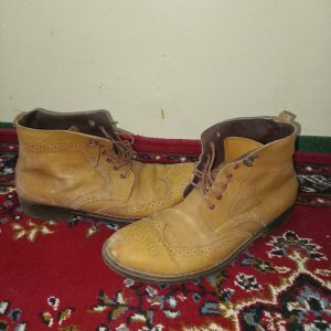 نیم بوت مردانه و کفش اسپرت مردانه