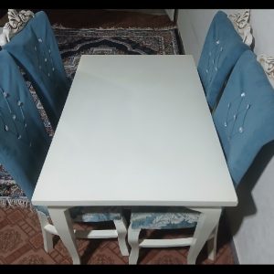 میز غذاخوری
